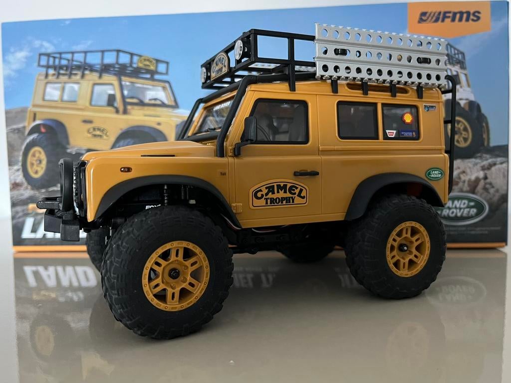 RC Land Rover Defender CAMEL TROPHY, Elektro, Auto offroad, Ophalen of Verzenden, Zo goed als nieuw