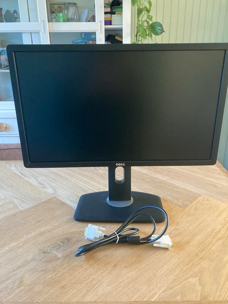 Dell P2412H monitor, Gebruikt, IPS, In hoogte verstelbaar, Ophalen of Verzenden