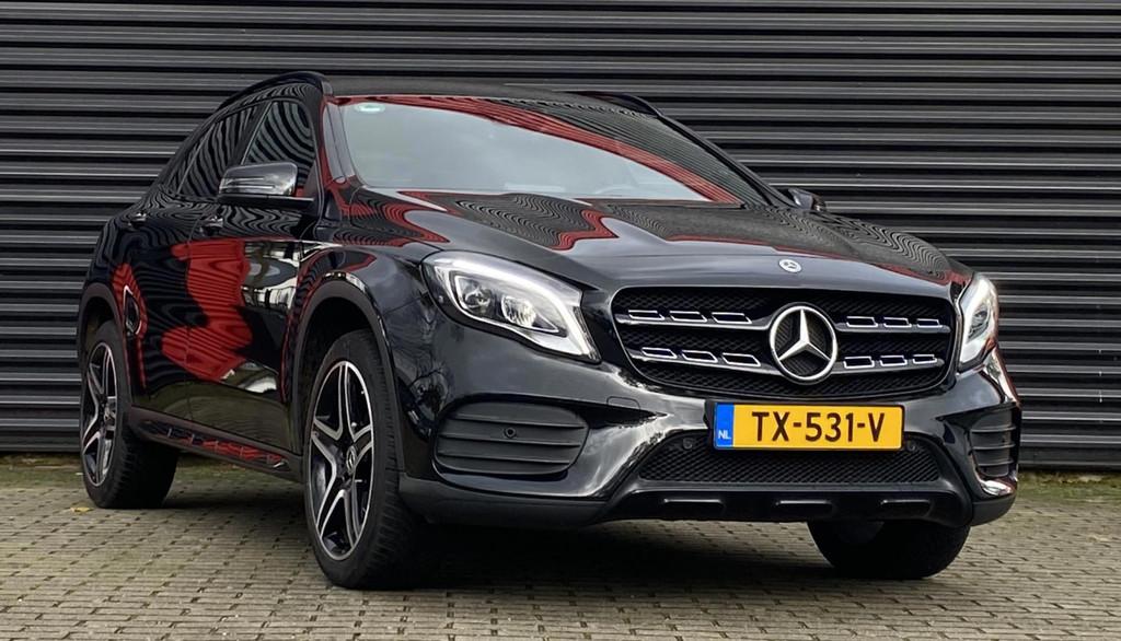 Mercedes-Benz GLA-klasse 200 Premium | AMG Line | Automaat |, 15 km/l, Gebruikt, 715 kg, Zwart