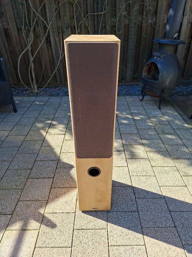 4 stuks tannoy mercury F4, Zo goed als nieuw, 120 watt of meer, Front, Rear of Stereo speakers, Ophalen
