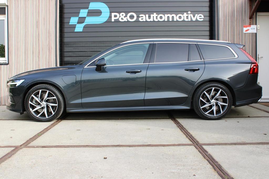 Volvo V60 2.0 T8 Twin Engine AWD Inscription PANO | TREKHAAK, Auto's, Automaat, Gebruikt, Euro 6, 4 cilinders