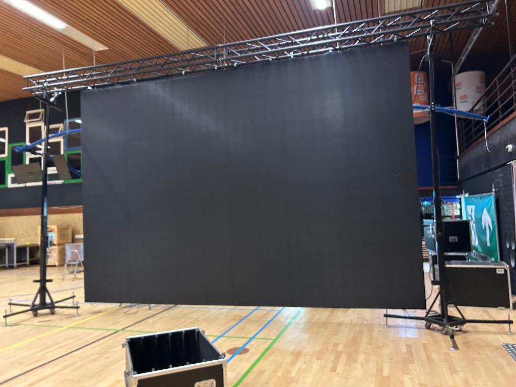 Ledwall, ledscreen, 26 panelen 1m2 p5, indoor, Ophalen, Zo goed als nieuw, Licht
