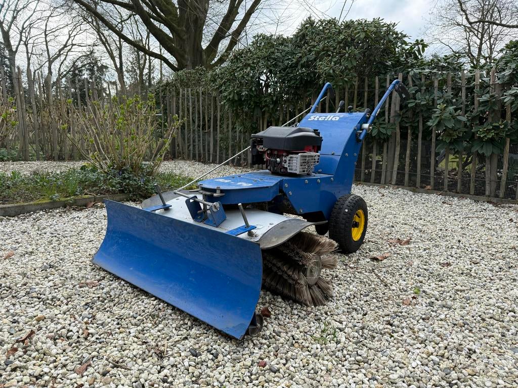 Stella Veegmachine met Sneeuwschuiver - Krachtig en Veelzijd, Ophalen of Verzenden