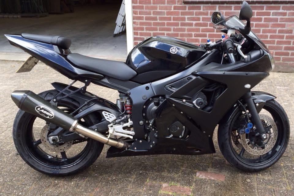 Yamaha R6 - Zwarte Supersport Motor