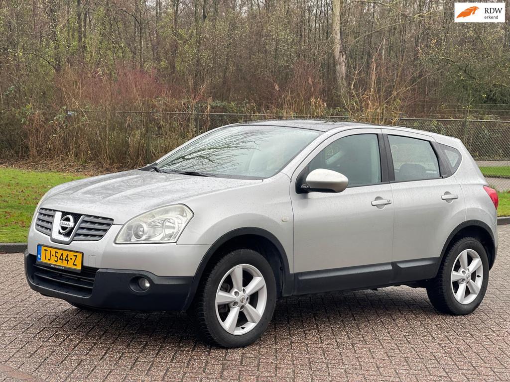 Nissan Qashqai 1.5 dCi Visia/AIRCO/CRUISE/NAVI/PANO/TREKHAAK, Voorwielaandrijving, Stof, Gebruikt, 4 cilinders