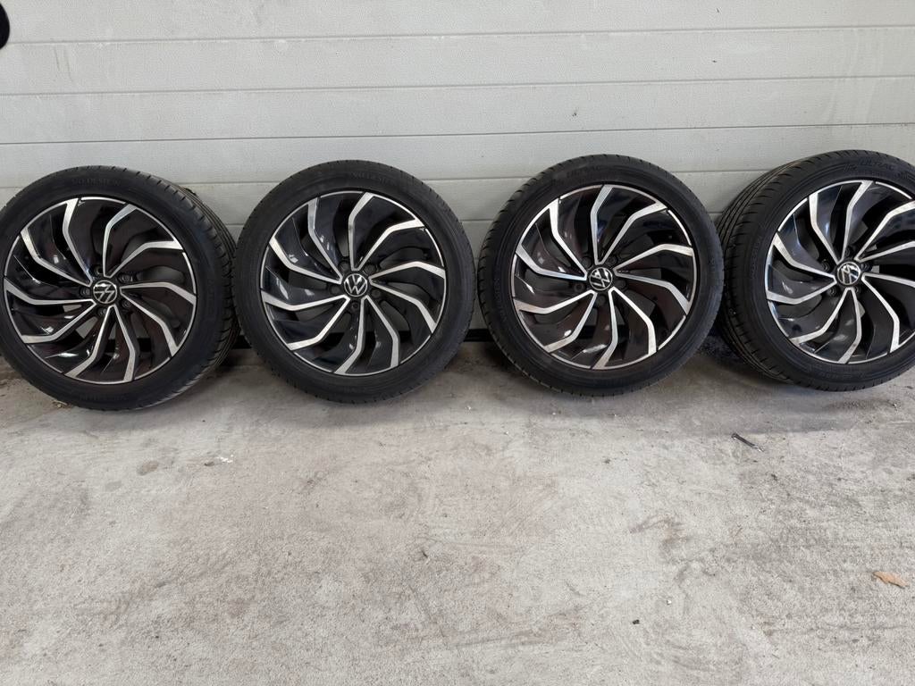 17” golf 8 velgen met zomerband, Ophalen, Gebruikt, Banden en Velgen, 17 inch