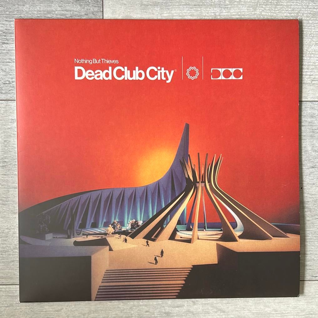 LP Nothing but Thieves - Dead Club City, Ophalen of Verzenden, Gebruikt, 12 inch, Alternative