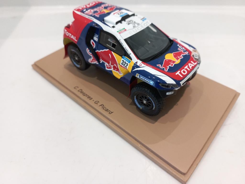 Peugeot DKR 2015 S4456 Spark model 1:43 Redbull 129, Ophalen of Verzenden, Zo goed als nieuw, Auto, Overige merken
