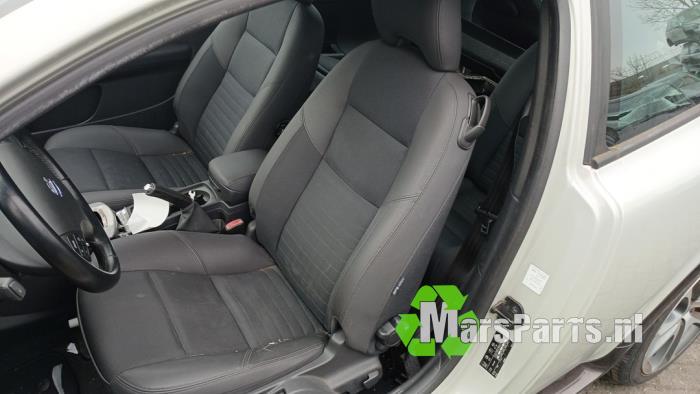 Veiligheidsgordel rechts-voor van een Volvo C30, Gebruikt, -, -, Ophalen of Verzenden