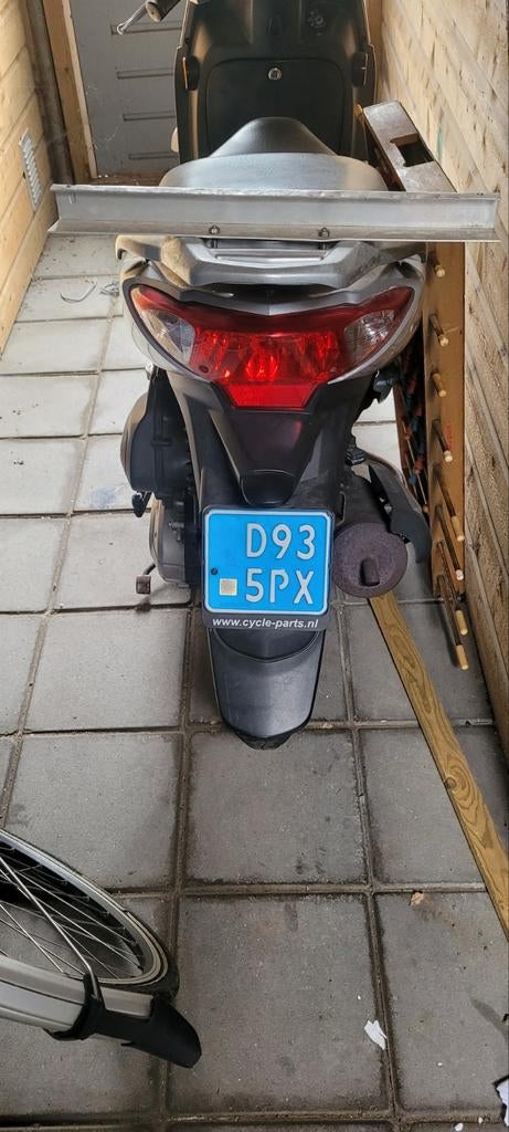 Scooter te koop - Goed onderhouden met lage kilometerstand, Ophalen