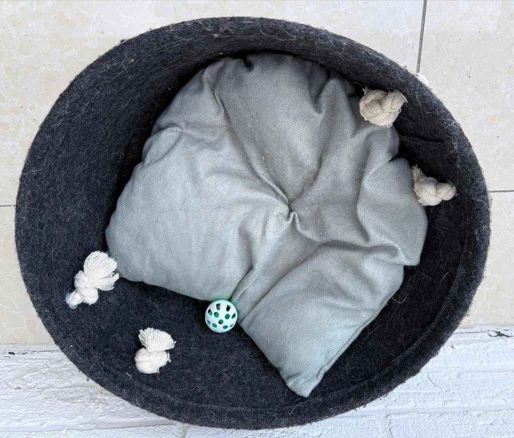 Kattenmand, zwart, rond 30, D17 cm🐈, Ophalen