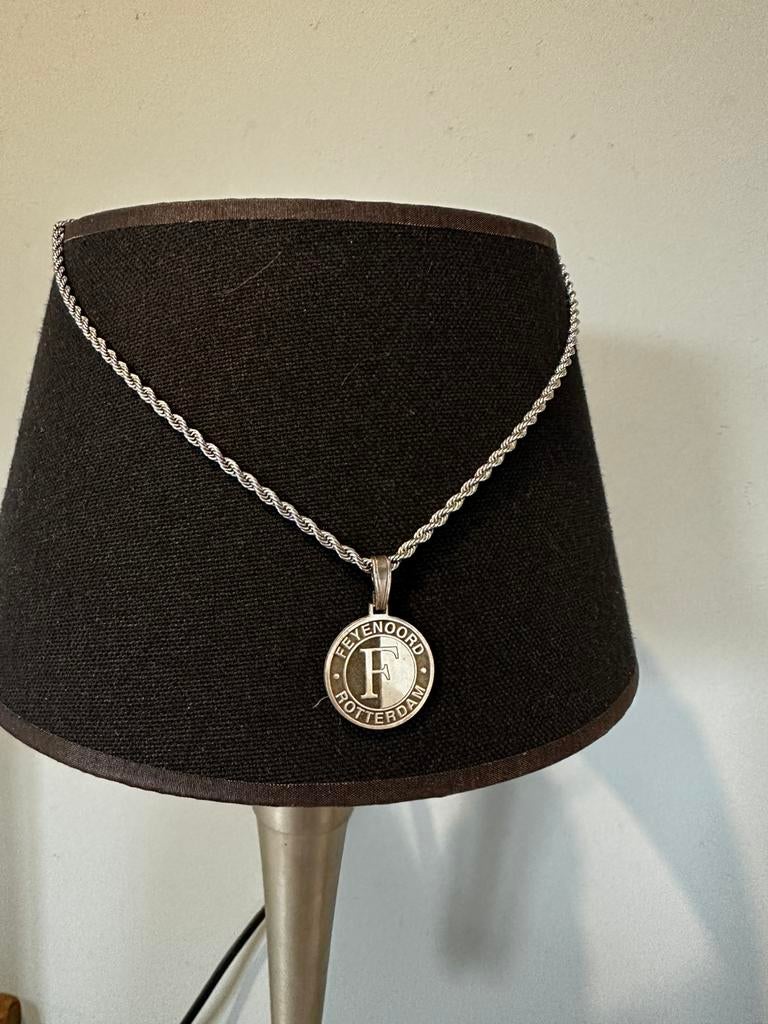 Zilveren ketting + zilveren feyenoord hanger (92,5% zilver), Met hanger, Nieuw, Ophalen of Verzenden, Zilver
