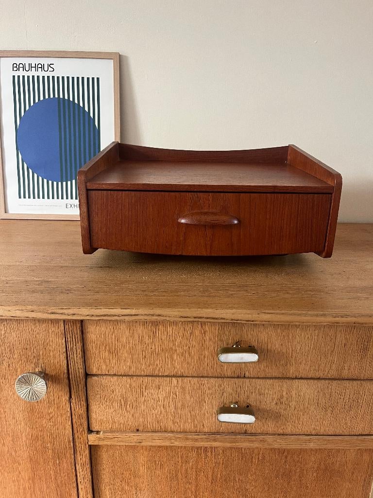 Vintage Deens teak nachtkastje, Huis en Inrichting, Slaapkamer | Nachtkastjes, Gebruikt, Minder dan 45 cm, Ophalen of Verzenden