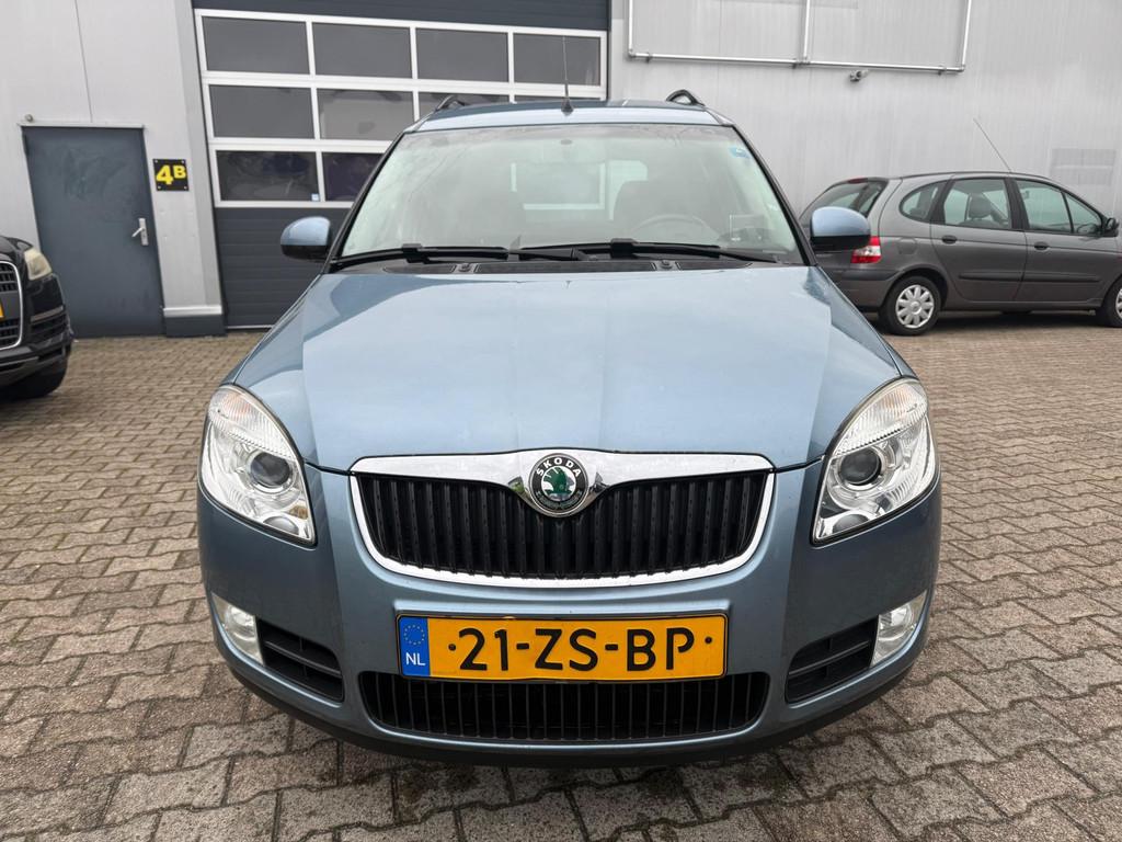 Skoda Roomster 1.6-16V Elegance 2008 Automaat 103.000 KM, Auto's, Skoda, Gebruikt, 4 cilinders, Blauw, Roomster