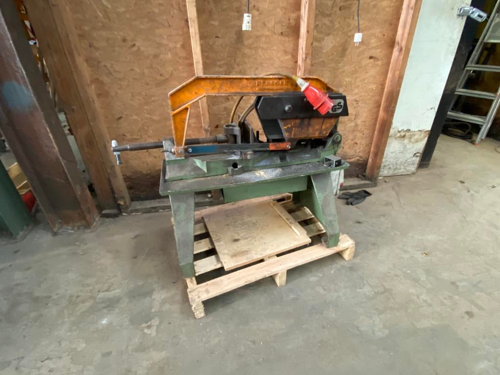 Beugelzaagmachine, Ophalen, Zo goed als nieuw, 1200 watt of meer, 70 mm of meer