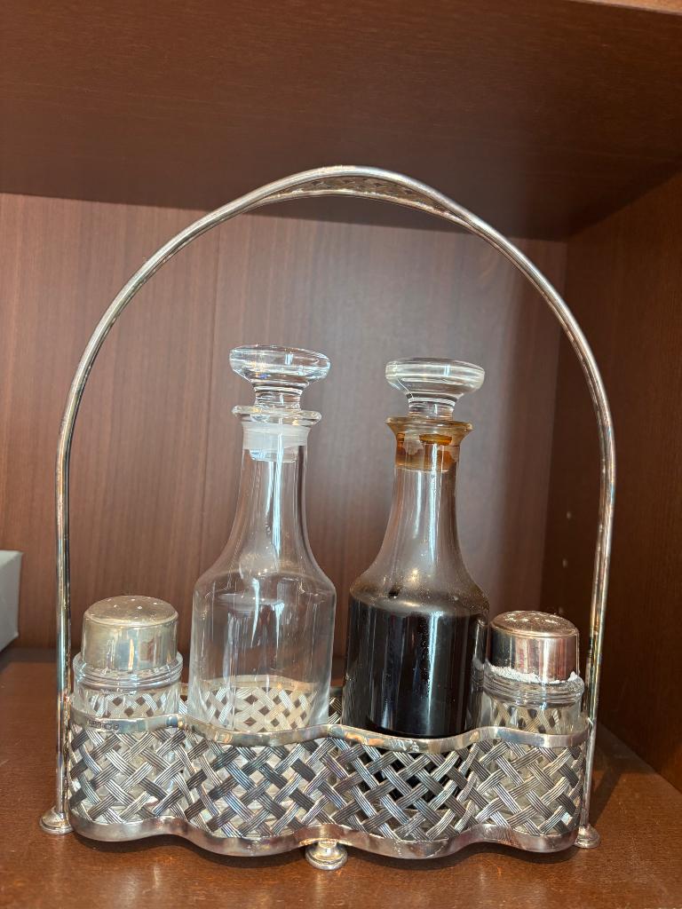 Verzilverd peper zout olie azijn stel, Ophalen of Verzenden