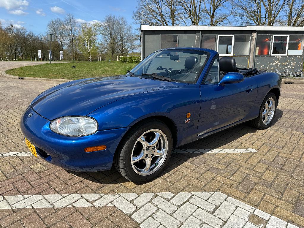 Mazda MX-5 1.8 10th Anniversary NL auto originele staat, Auto's, Achterwielaandrijving, 40 €/maand, 4 cilinders, Cabriolet