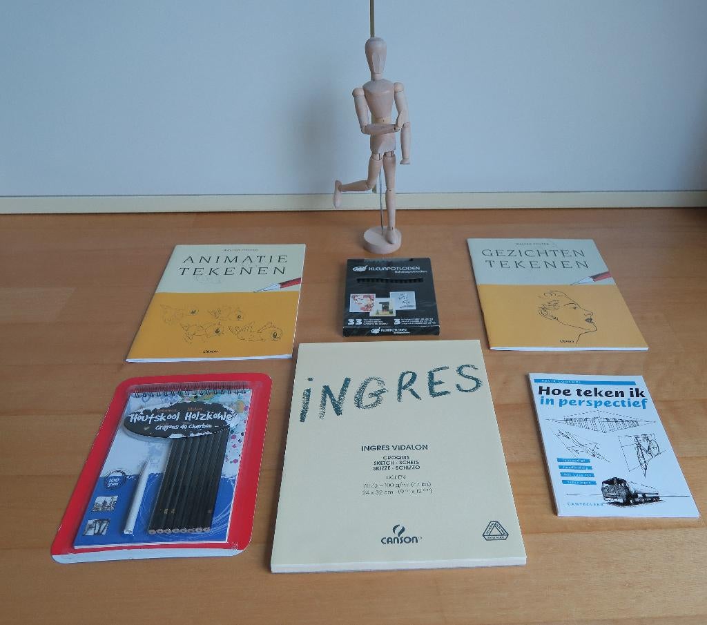 Uitgebreide set tekenen van modellen met oa een modelpop, Ophalen of Verzenden, Nieuw, Overige typen