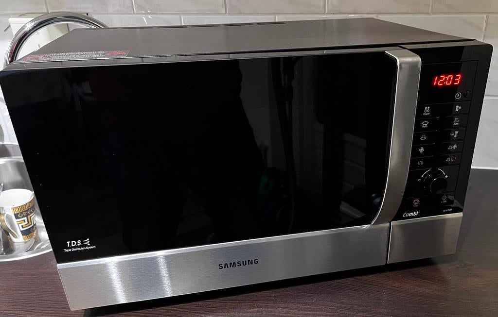 Combi magnetron Samsung, Ophalen, Combimagnetron, Zo goed als nieuw, Draaiplateau