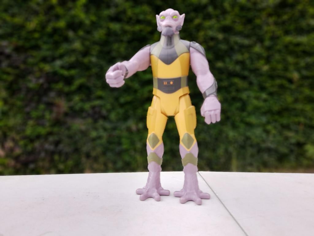 hasbro marvel sandman spider-man, Ophalen of Verzenden, Zo goed als nieuw