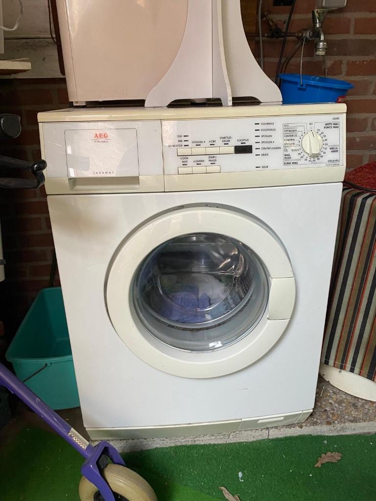 Wasmachine AEG Lavamat, Witgoed en Apparatuur, Wasmachines, Ophalen, 1200 tot 1600 toeren, Gebruikt, Minder dan 4 kg