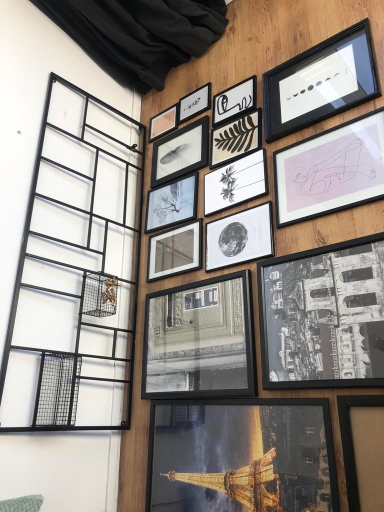 Fotolijst zwart metaal wandrek industrieel, Gebruikt, Metaal of Aluminium, Ophalen of Verzenden, 75 cm of meer