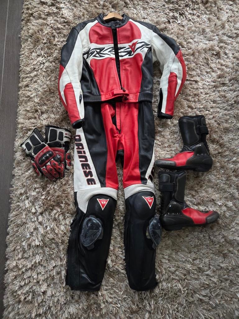 Dainese Motorpak maat 48 (M), laarzen Mt 41 en handschn, Motoren, Kleding | Motorkleding, Ophalen, Dainese, Clover, Overige typen