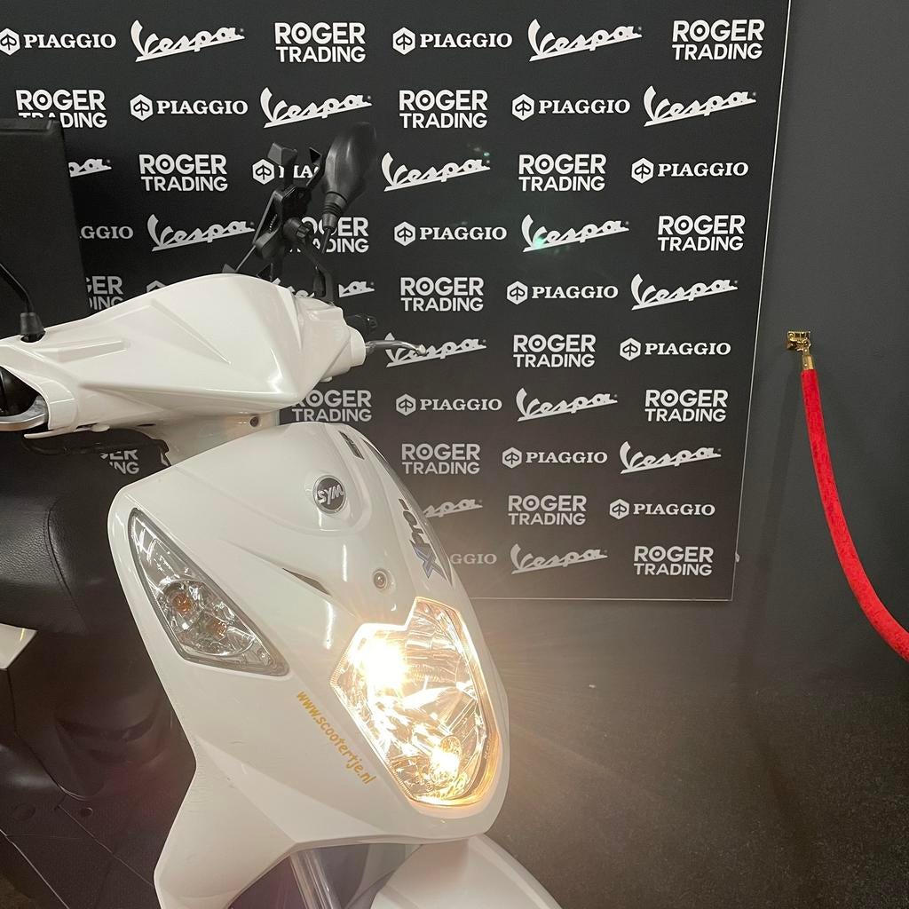 Sym Xpro 50 Brom 4T E4 Wit 2020 - bezorg scooter - BTW, Fietsen en Brommers, Overige Fietsen en Brommers, Gebruikt, Ophalen