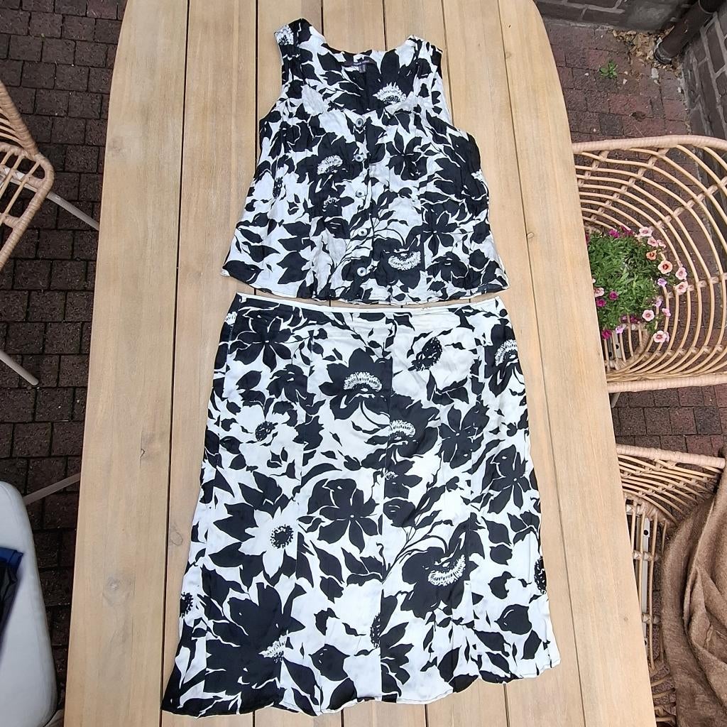 Marie Méro linnen set rok en gilet maat 44/46, Kleding | Dames, Verzenden, Zwart, Maat 42/44 (L), Knielengte