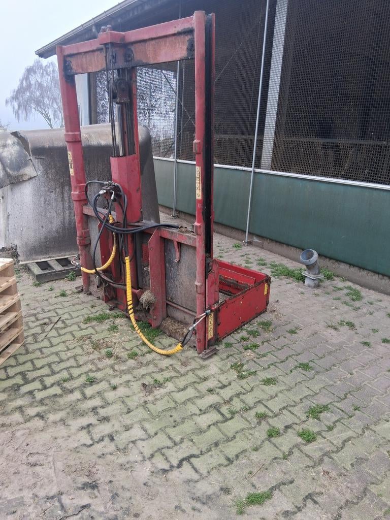 Gebruikte kuilvoersnijder bvl, Ophalen