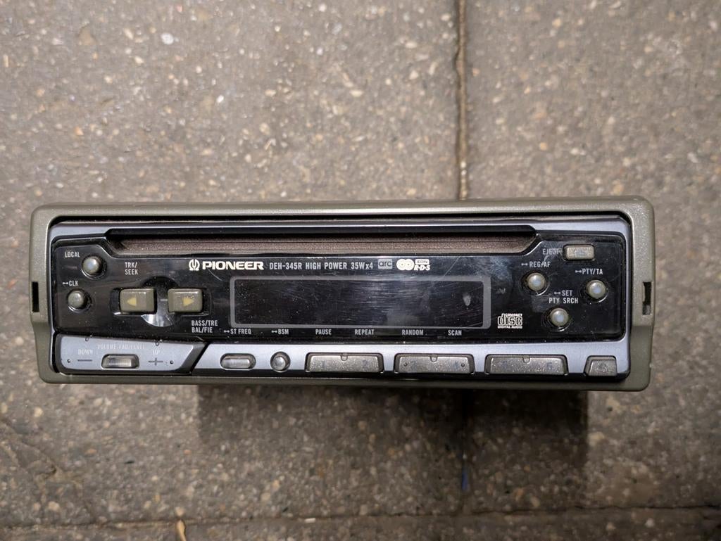 Autoradio Pioneer Vintage Radio CD Speler Jaren 90, Ophalen of Verzenden