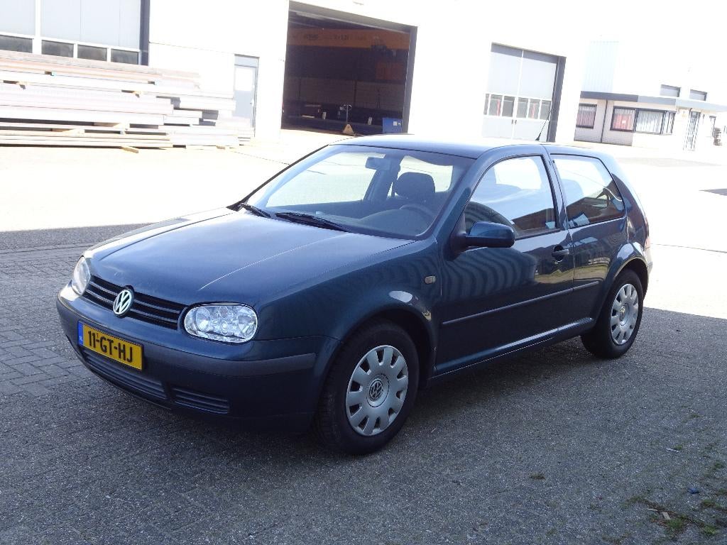Volkswagen Golf 1.6 77KW 2001 Airco, Voorwielaandrijving, 4 cilinders, Airconditioning, 49 €/maand