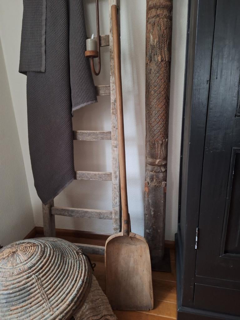 Oude houten schep. Sober/landelijk/AuraPeeperkorn, Ophalen of Verzenden