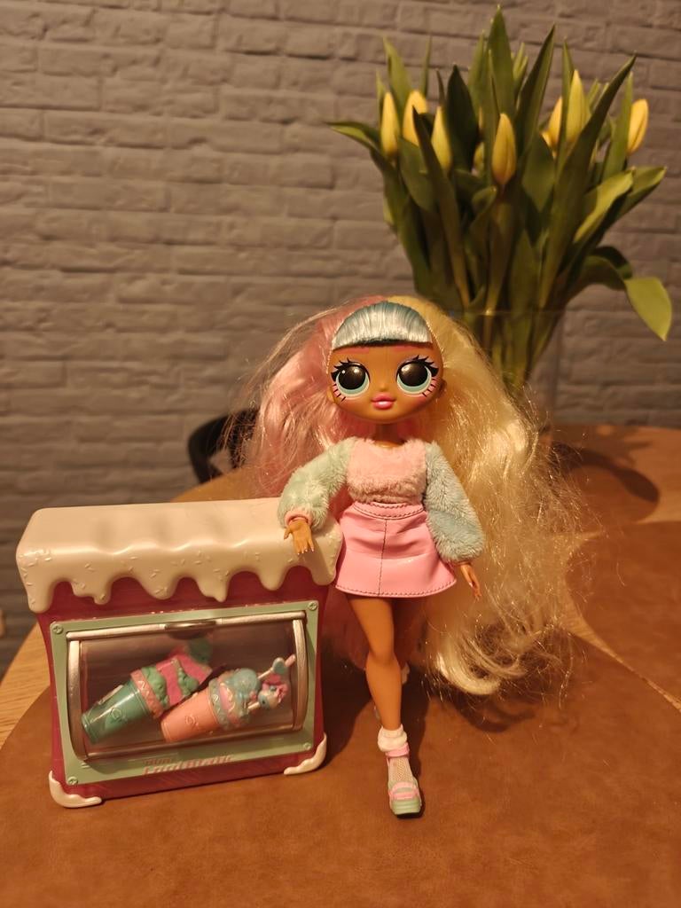 Na Na Na Surprise pop met accessoires, Kinderen en Baby's, Speelgoed | Poppen, Zo goed als nieuw, Overige typen, Ophalen of Verzenden