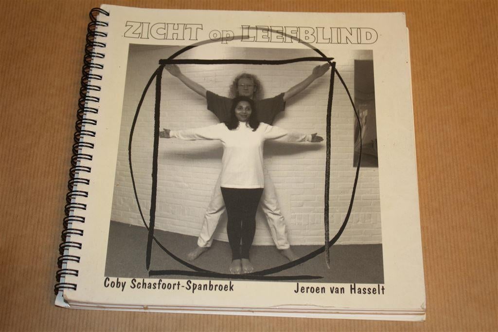 Zicht op Leefblind - Coby Schasfoort-Spanbroek, Ophalen of Verzenden, Zo goed als nieuw, Overige onderwerpen, Achtergrond en Informatie