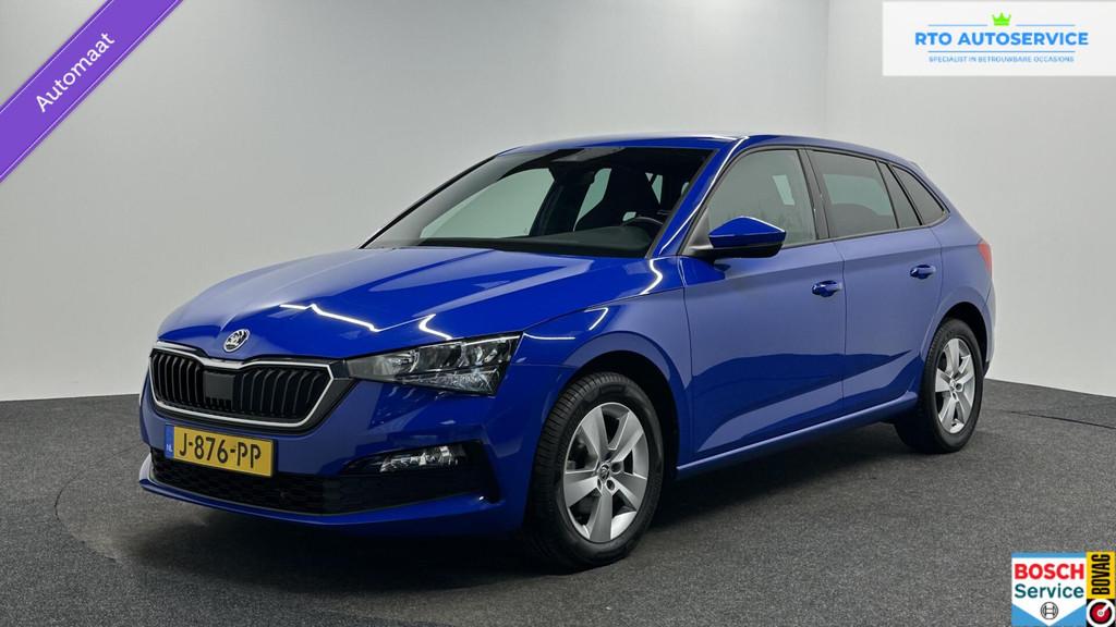 Skoda Scala 1.0 TSI Sport Business LM CRUISE CARPLAY ECC., Auto's, Gebruikt, Met garantie (alle), Blauw, 49 €/maand