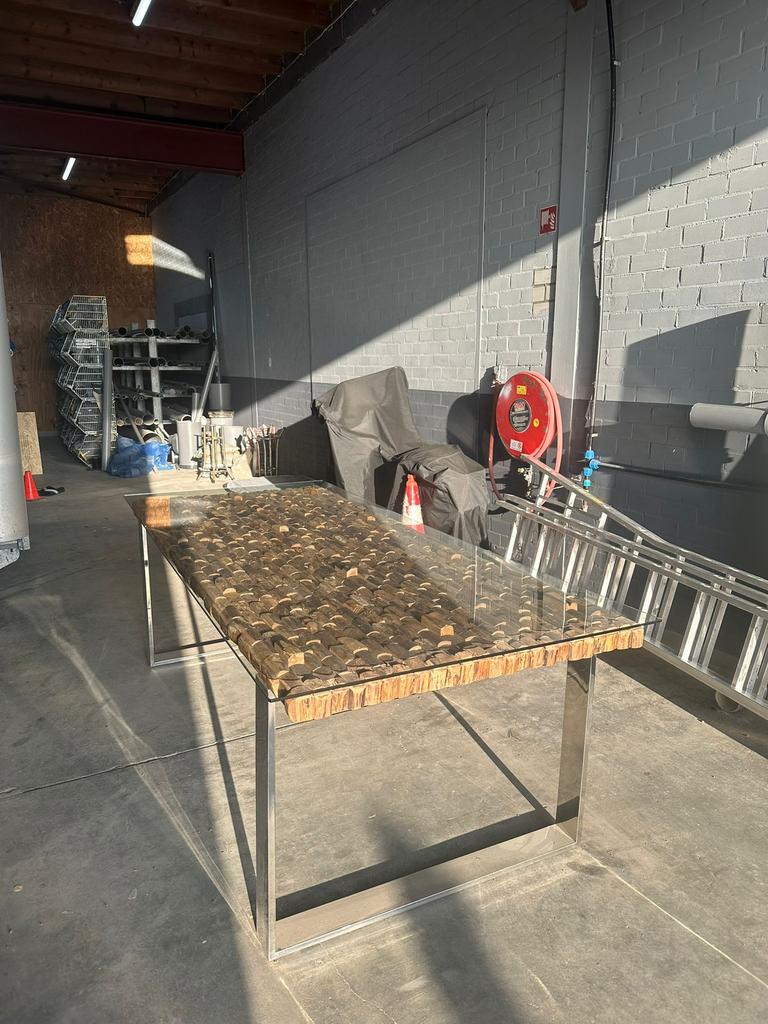 Unieke en royale eettafel!!, Ophalen, 100 tot 150 cm, 200 cm of meer, Zo goed als nieuw