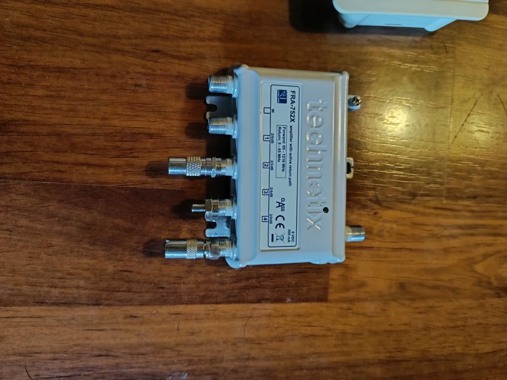 Signaal versterker voor de modem tv+internet, Ophalen, Gebruikt