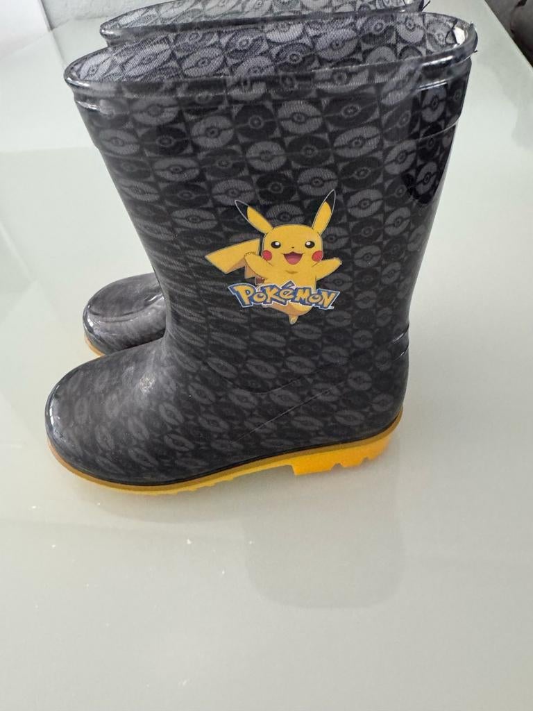 MOOI KINDEREN POKEMON LAARZEN NIEUW NOG, Kinderen en Baby's, Kinderkleding | Schoenen en Sokken, Ophalen of Verzenden, Nieuw, Jongen of Meisje