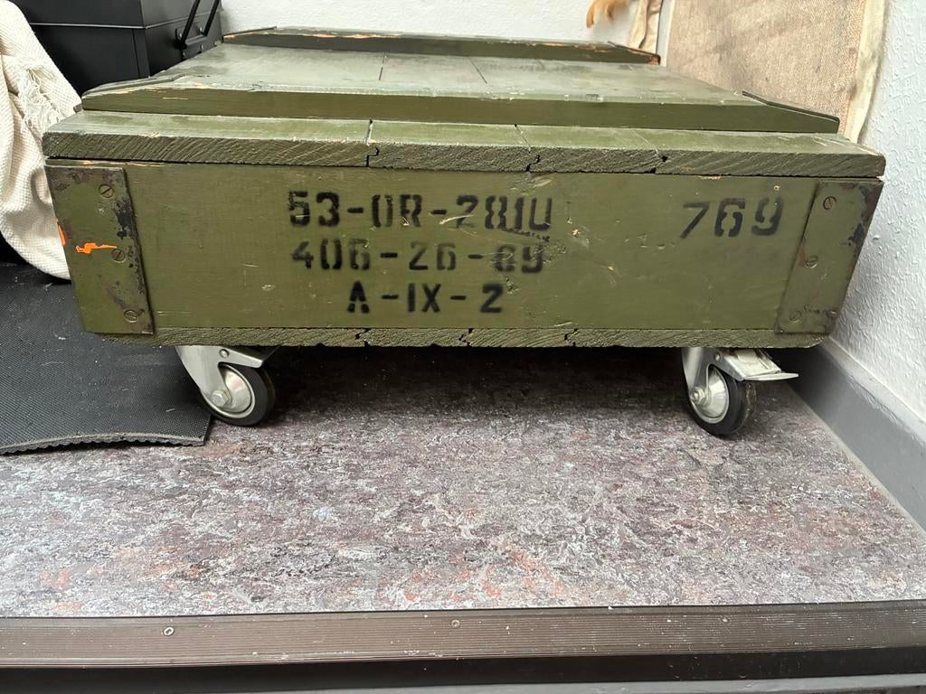 Legerkist op wielen, salontafel, Ophalen of Verzenden, Zo goed als nieuw, 50 tot 100 cm, Minder dan 50 cm