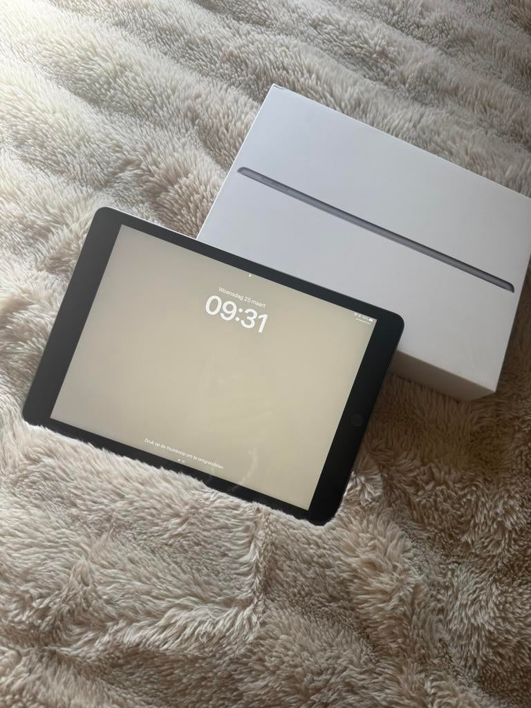 Ipad air space grey 64 GB, 10 inch, Apple iPad, Ophalen of Verzenden, Zo goed als nieuw