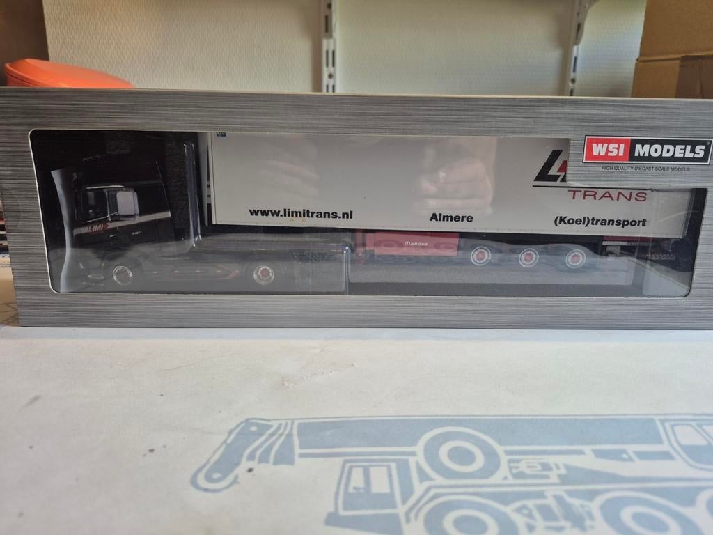 Daf xg+ van limitrans almere, Hobby en Vrije tijd, Modelauto's | 1:50, Ophalen of Verzenden, Nieuw, Bus of Vrachtwagen, Wsi