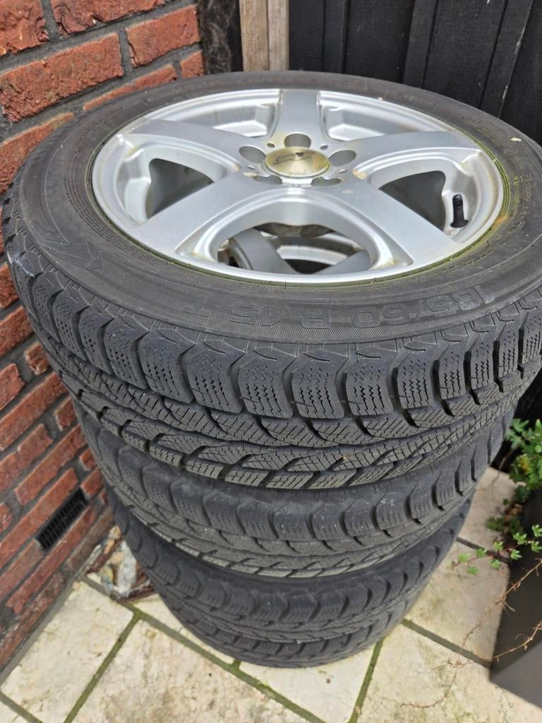 Gebruikte Winterbanden met Velgen - 205/60 R15, Auto diversen, Ophalen, Gebruikt