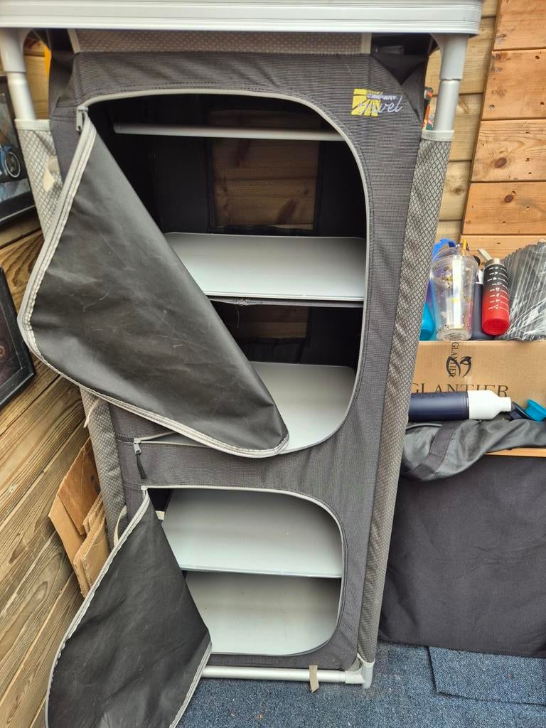 Handige Campingkast met 4 Lagen - 55 cm Breed, 160 cm Hoog, Ophalen of Verzenden