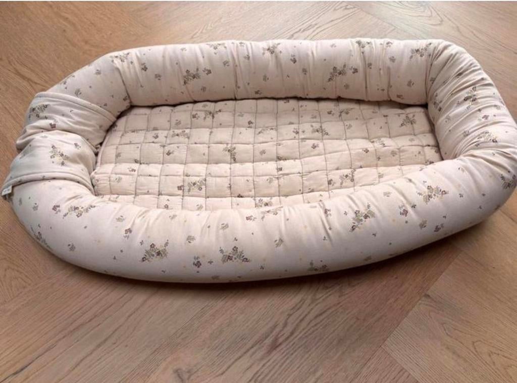 Babynestje Konges Slojd - Comfortabel en Stijlvol, Ophalen, Zo goed als nieuw