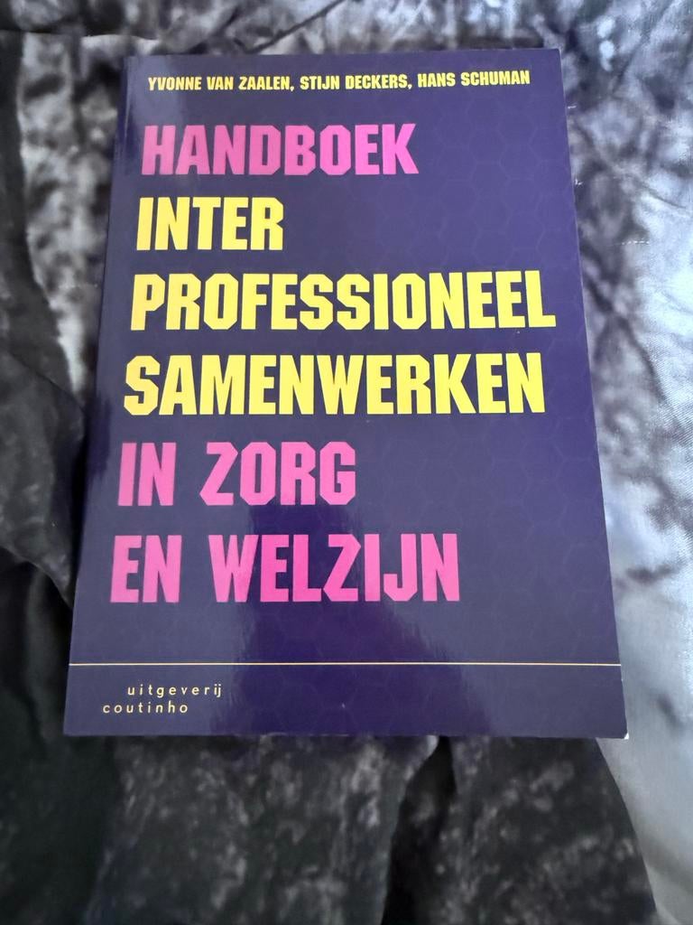 Handboek Interprofessioneel Samenwerken in Zorg en Welzijn, Boeken, Studieboeken en Cursussen, Ophalen, Zo goed als nieuw, HBO