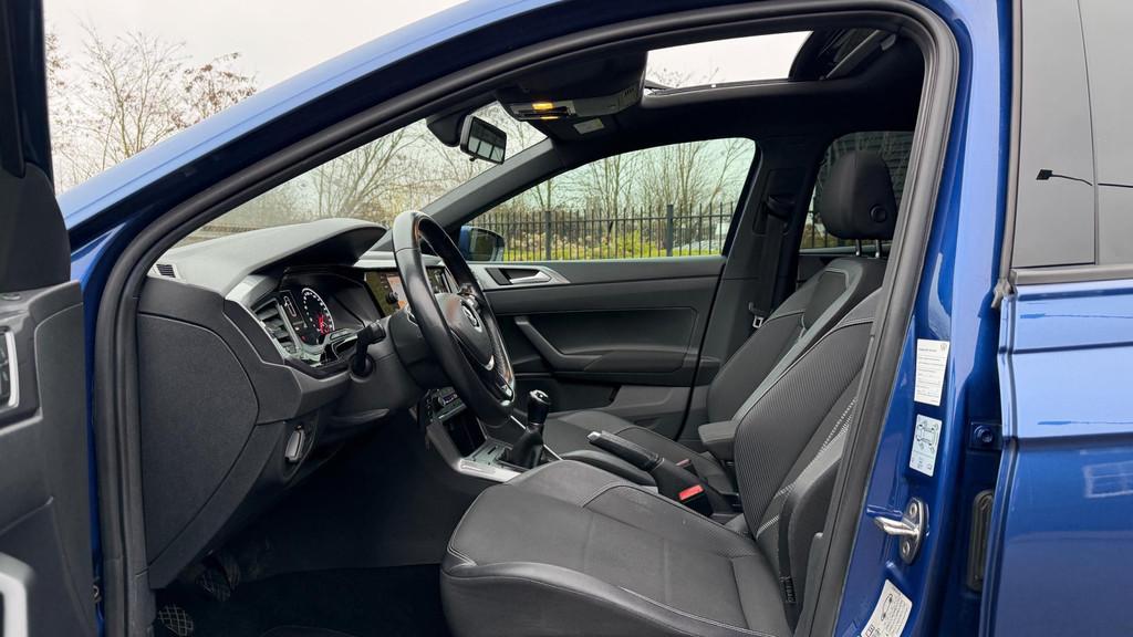 Volkswagen Polo 1.0 TSI AIRCO/ECC APPLE-CARPLAY PANORAMDAK L, Voorwielaandrijving, Start-stop-systeem, Blauw, Leder en Stof