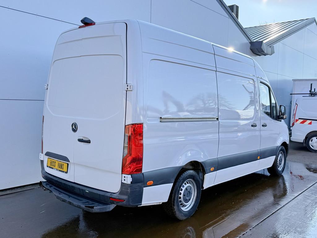 Mercedes-Benz Sprinter 314 2.2 CDI Automaat L2H2 MBUX Climat, Stof, Gebruikt, Zwart, 2000 kg