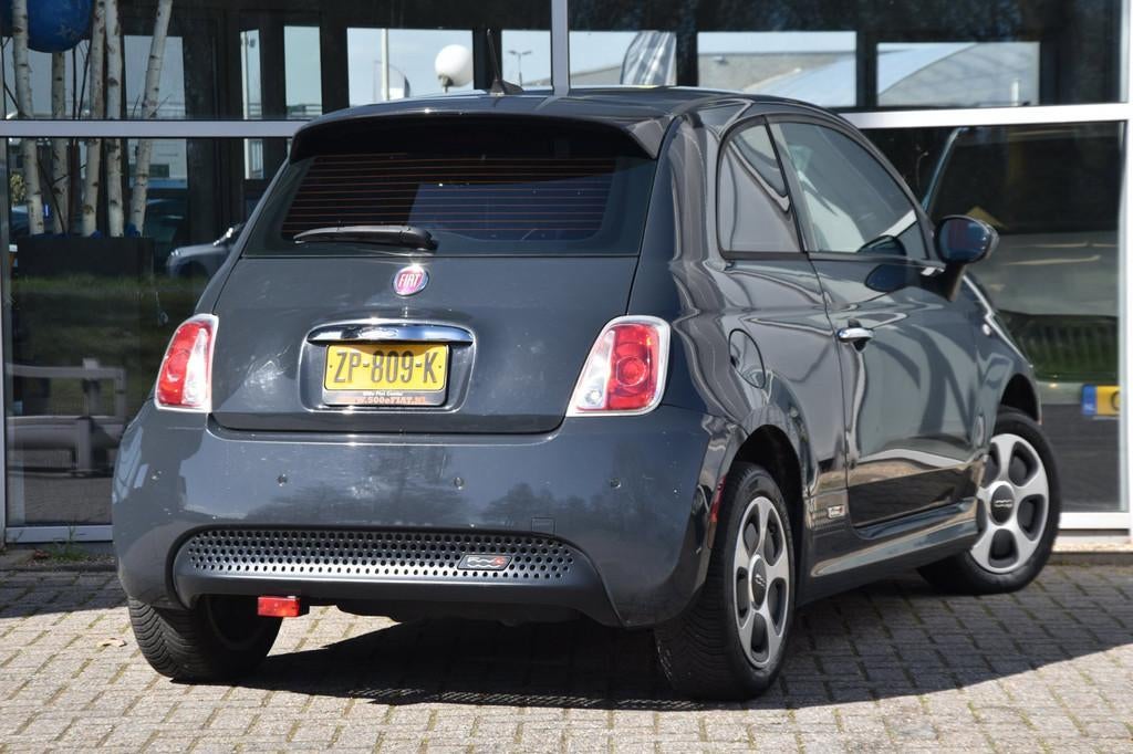 Fiat 500 E 24kwh Aut. Airco Nav. Leder Elek. Ramen Pdc Lm-Ve, Gebruikt, Zwart, 4 stoelen, Leder