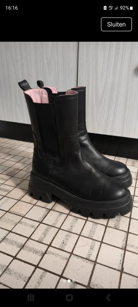 Essentiel Antwerp zwarte laarzen. Maat 40, Ophalen of Verzenden, Nieuw, Zwart